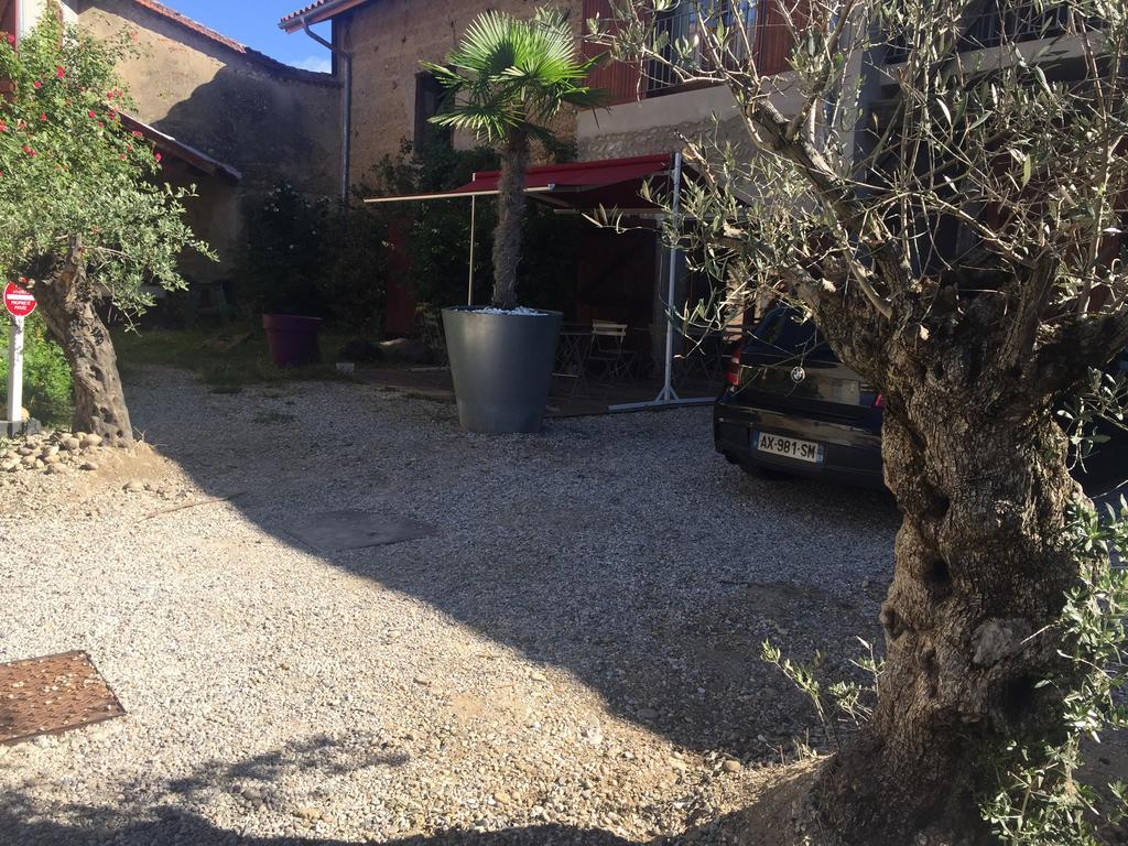 Chambres D Hotes The Resid Perouges Exterior photo